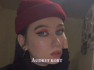Audrey_kort