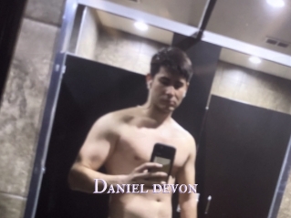 Daniel_devon