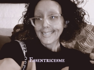 Essentricesme