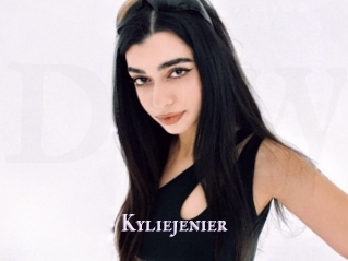 Kyliejenier