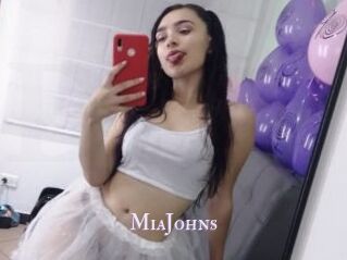 MiaJohns