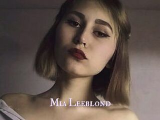 Mia_Leeblond