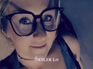 Skyler_lo